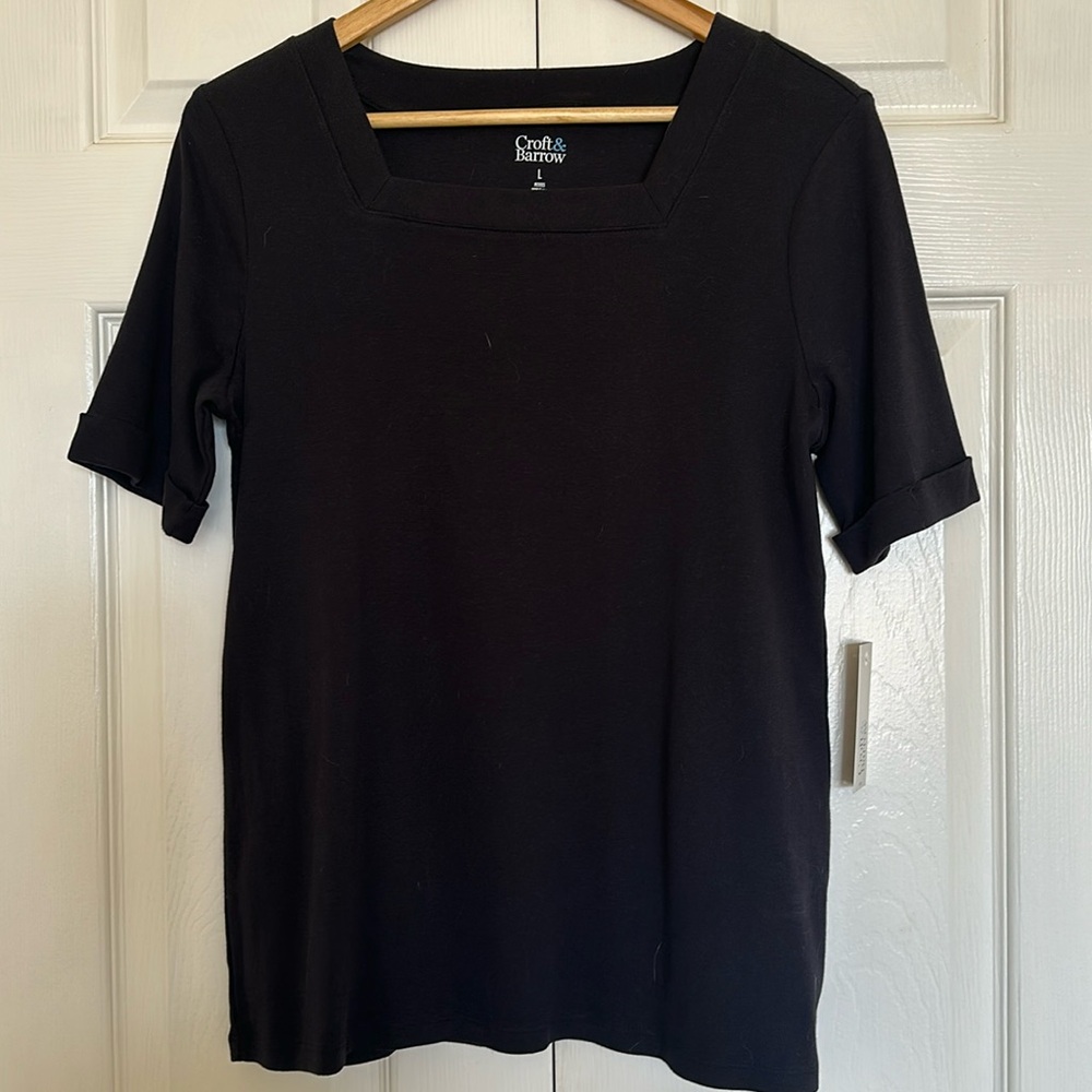 NWT black cuffed sleeve PL tee